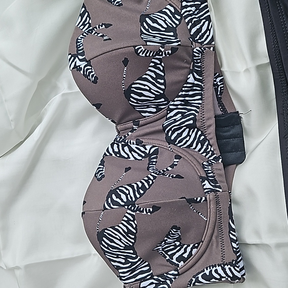 Bikini Bottom (L) Top (M)